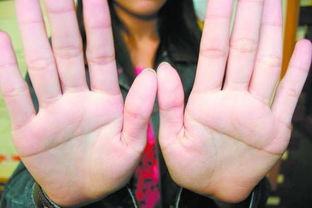右断掌的女人命运